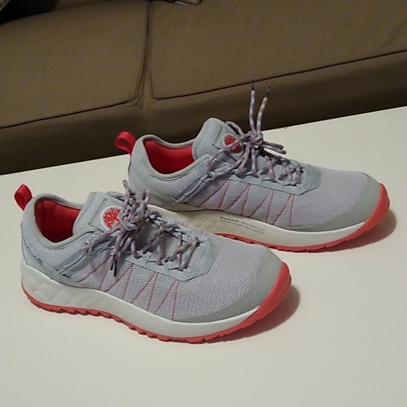 Brand new Timberland sneakers, incredibly comfortable design. - Picture 3 of 12